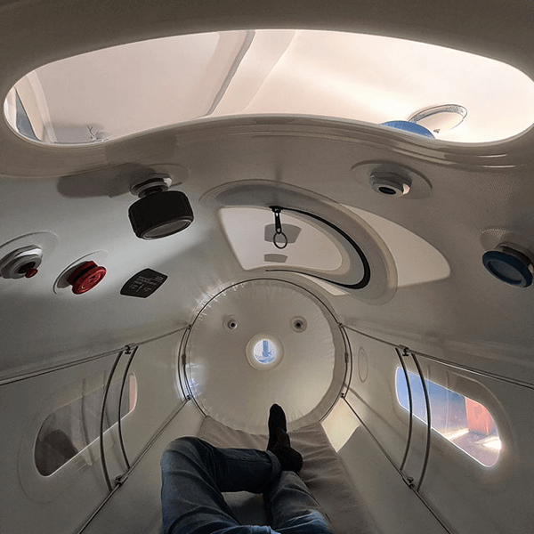 Load image into Gallery viewer, OxyRevo Hyperbaric Chamber Apex36